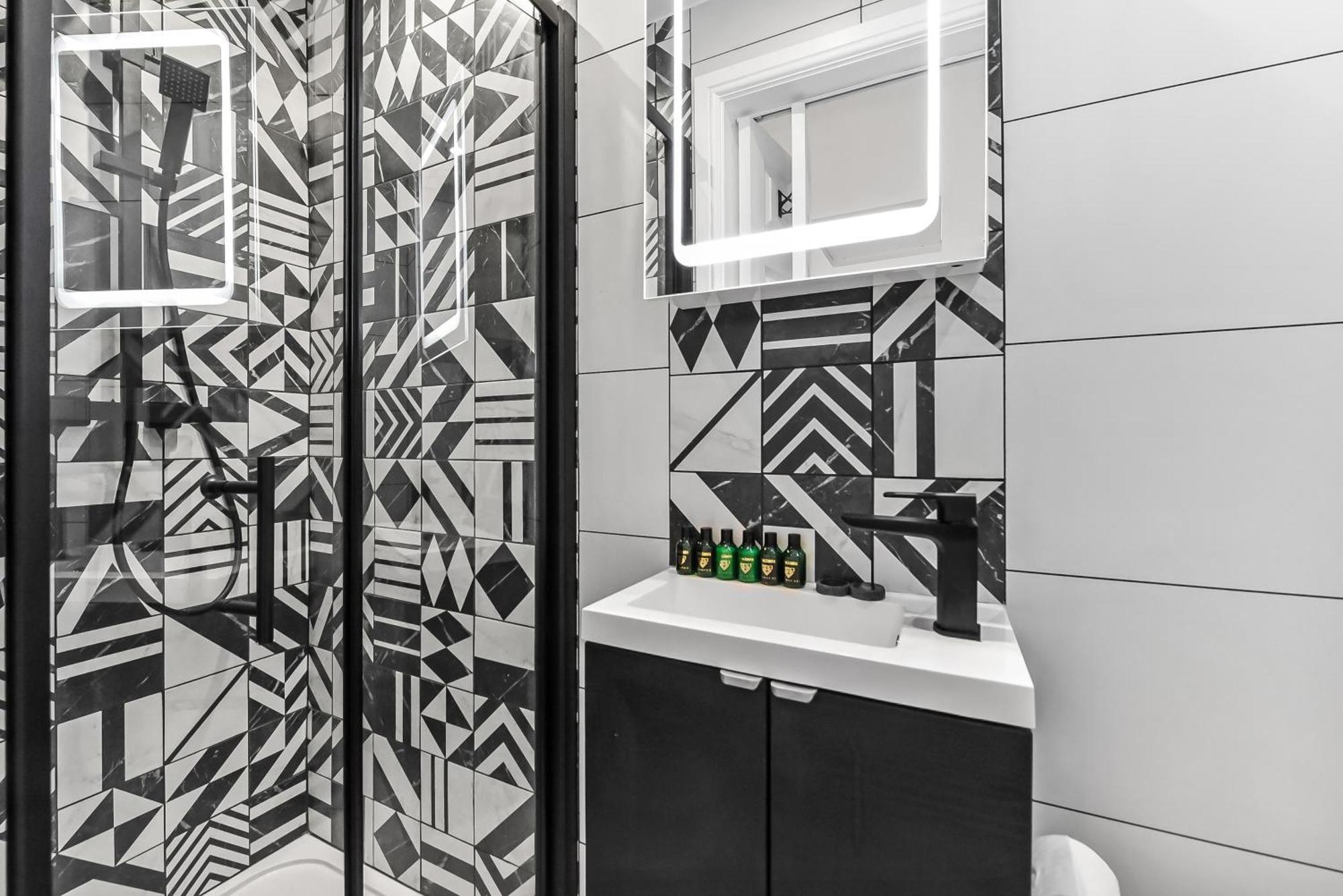 Playful & Stylish In Hip Area Londra